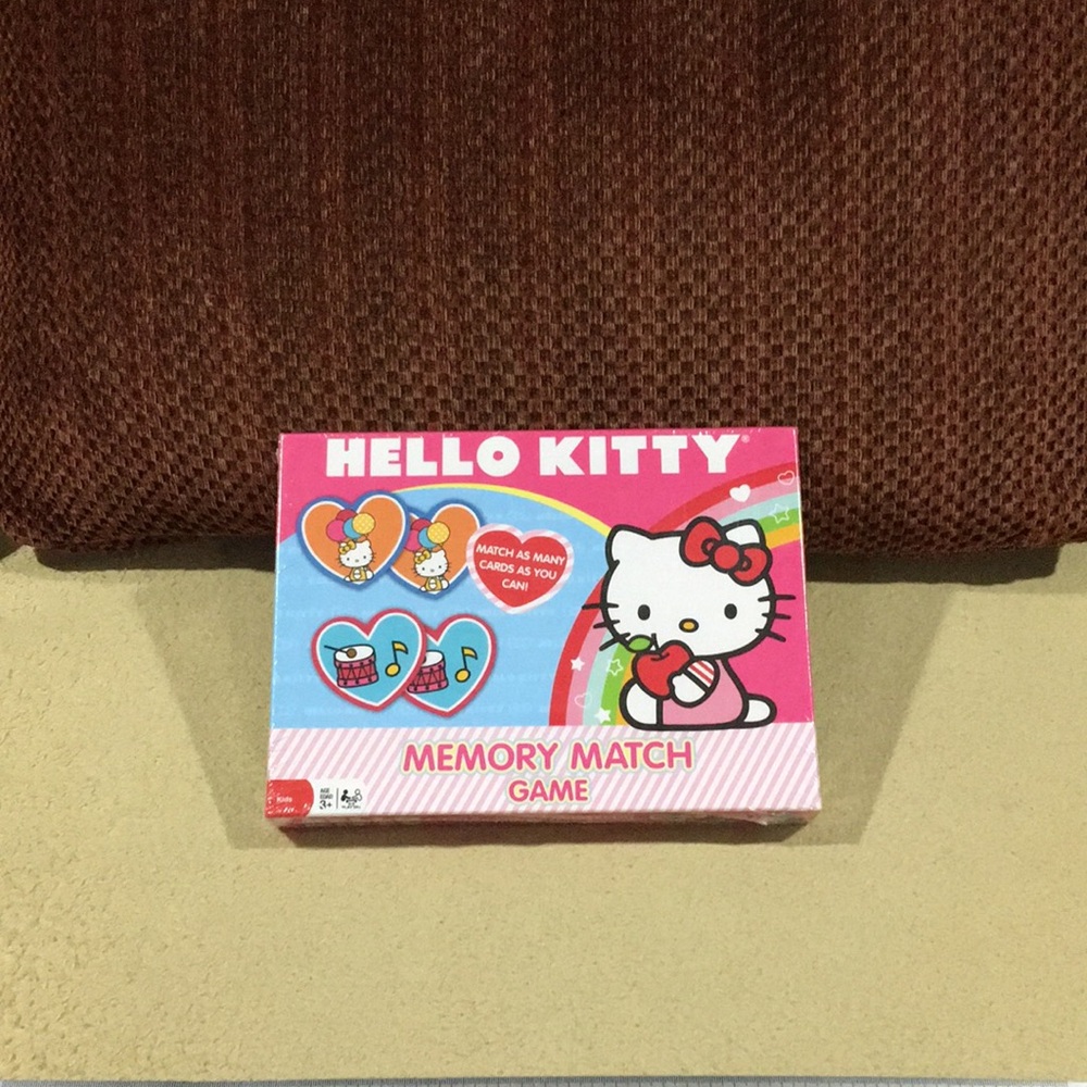 ❣️ HELLO KITTY ❣️ COLLECTION BY SANRIO SUPER FUN COLORFUL MEMORY MATCH GAME .
